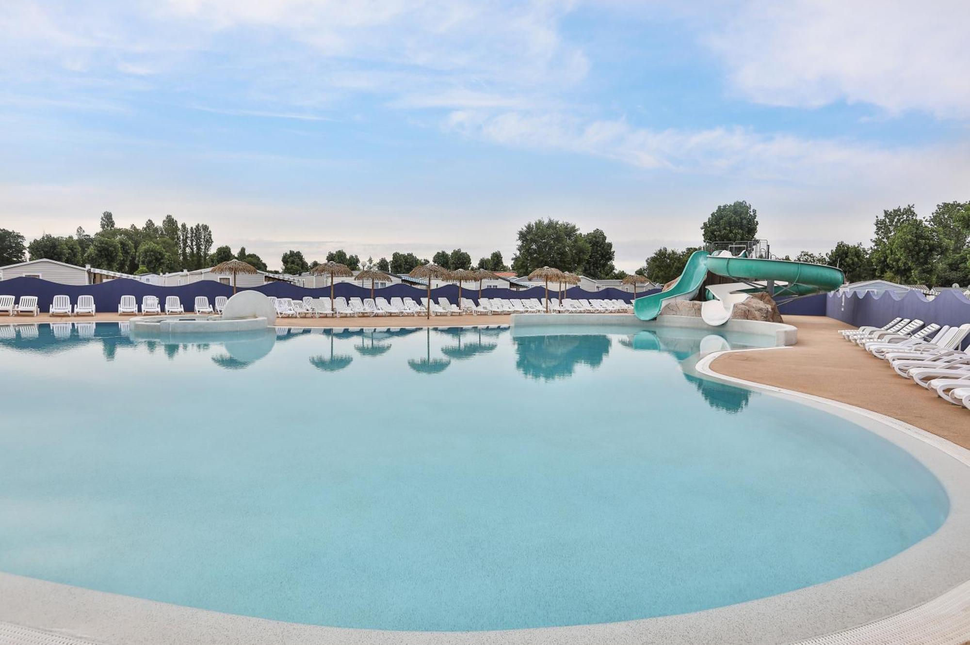 Hotel Camping Maeva Club L'Atlantique Angles  Exterior foto